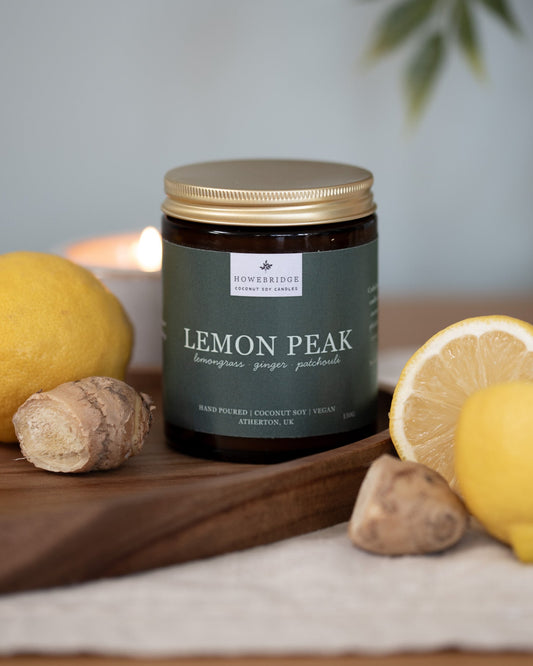Glass amber jar with green label and gold lid. Lemongrass scented candle, energising and spa like, the perfect candle to unwind and relax. Made using coconut soy wax and toxin-free ingredients. Natural, vegan and sustainable. UK made.