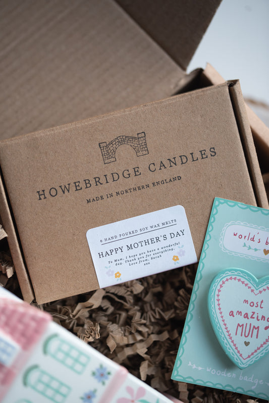 Howebridge Candles soy wax melt kraft box featuring stamped logo and personalised label.